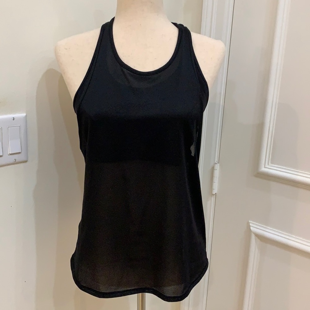 Lululemon size 6 black mesh look tank top